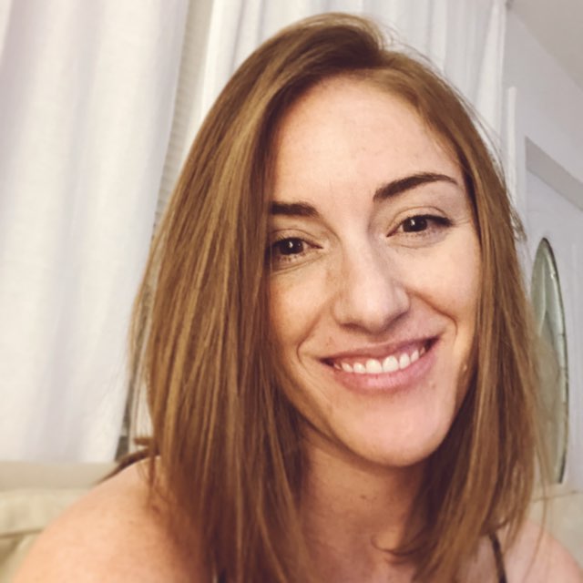 Danielle W's profile image
