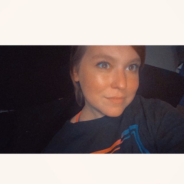 Victoria Lynn's profile image