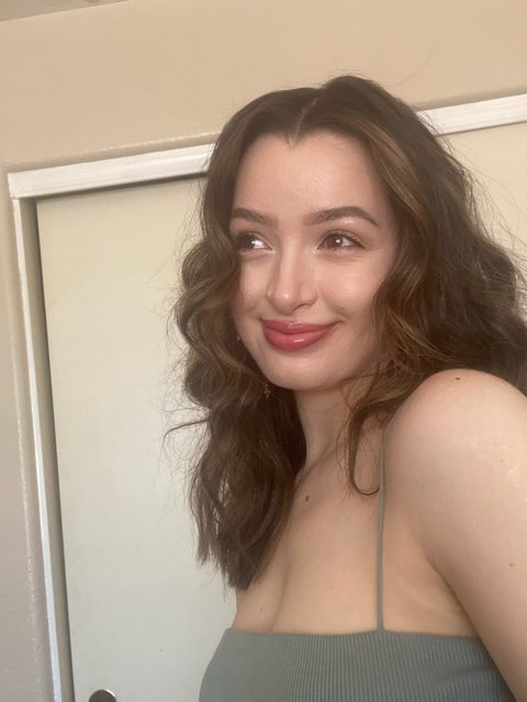 ur internet mom ash's profile image